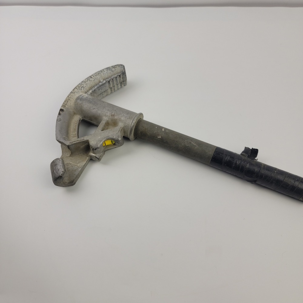 Gardner No. 930 1/2" Thinwall EMT Hand Conduit Bender with Level and Handle
